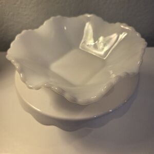 Elegant White Milk Glass Scalloped Bowl